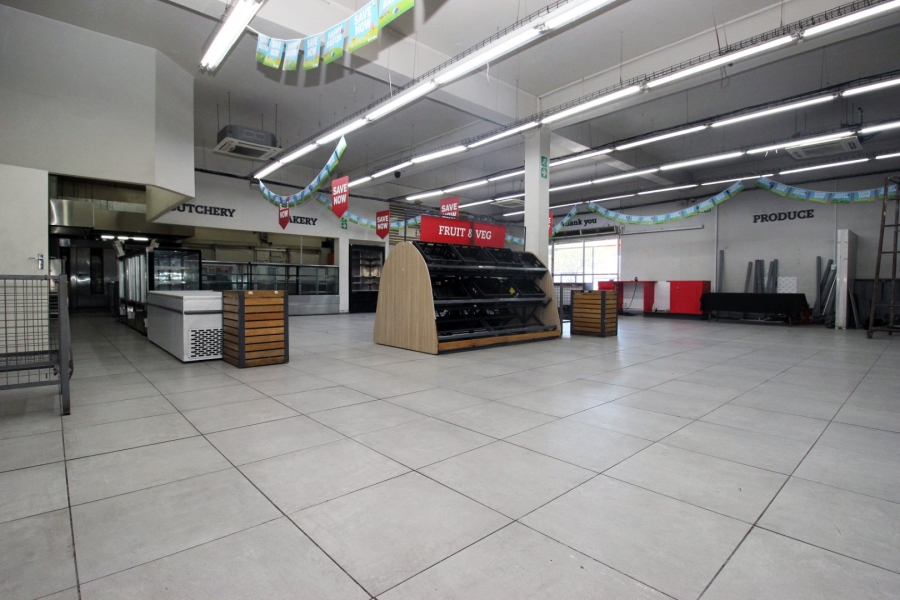 Commercial Property for Sale in Tuscany Glen Western Cape